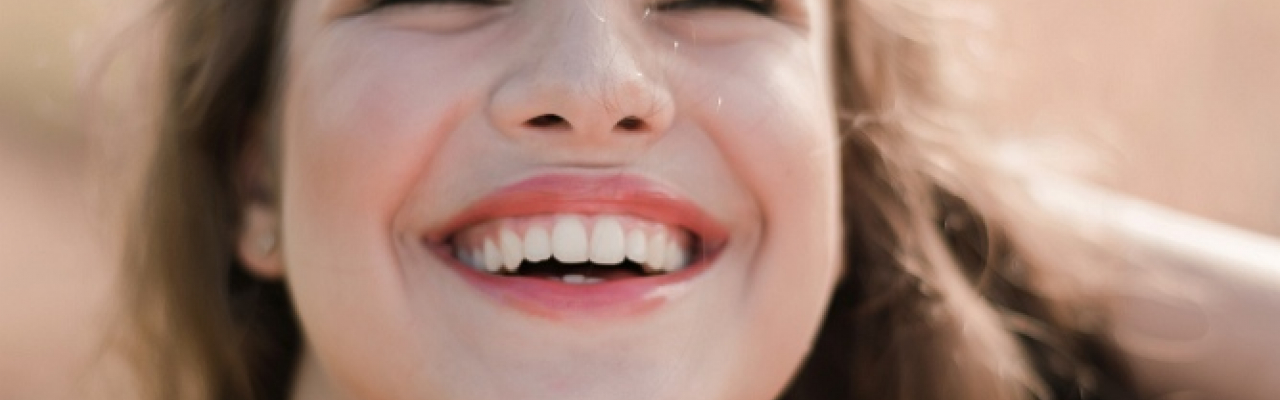 Kamillan gibt Tipps für die richtige Mundhygiene 