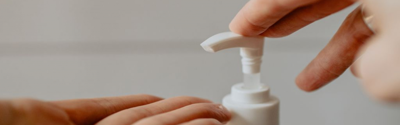 Hände beim waschen mit Seife